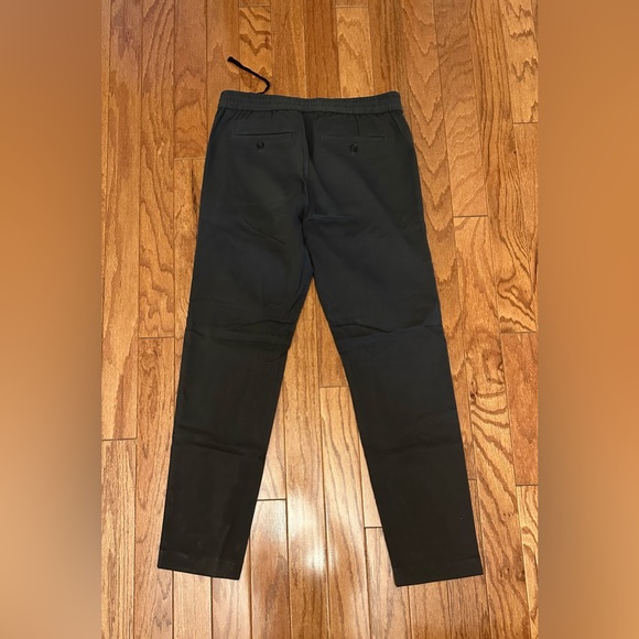 Men’s Banana Republic pill on pants - Picture 2 of 3